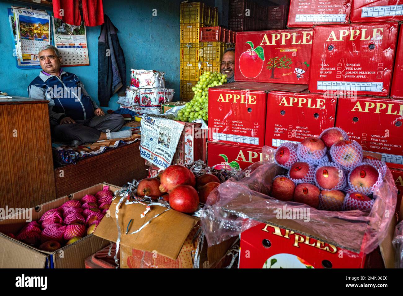 Nepal, Kathmandu, fruit market Stock Photo Alamy
