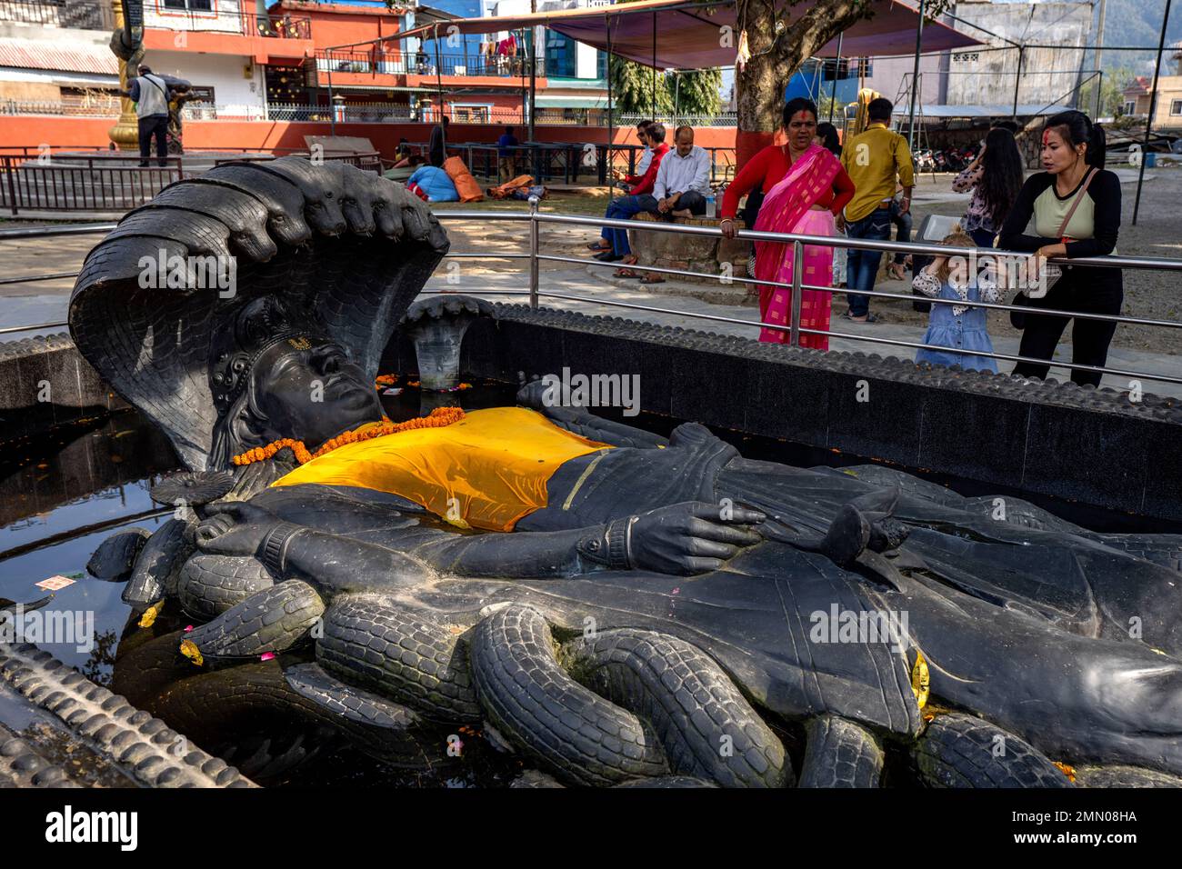 Nepal, Gandaki province, Pokhara, statue of Shiva at the Gupteshwor
