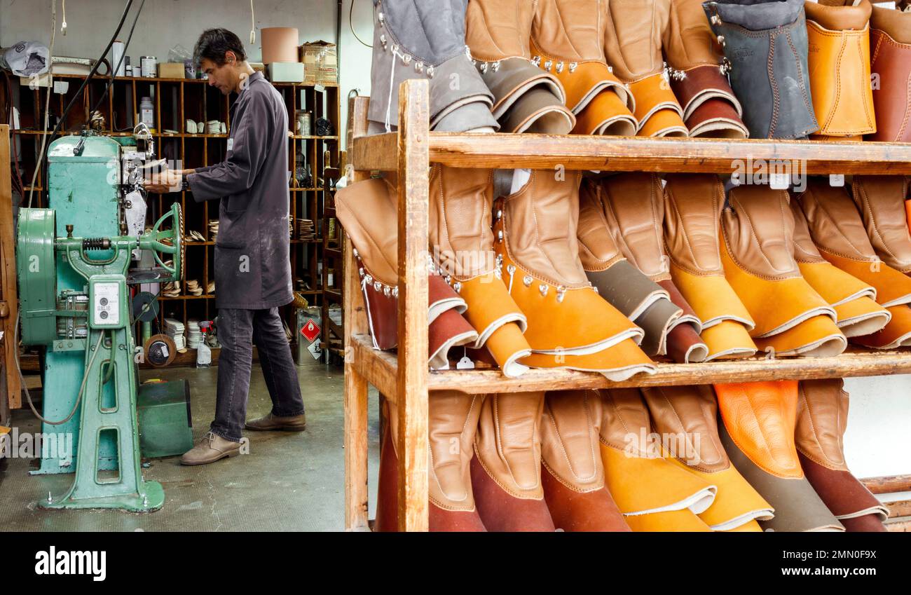 France, Pyrenees Atlantiques, Bearn, Nay, Le Soulor, artisanal shoe factory, craftsman making traditional artisanal mountain shoes Stock Photo