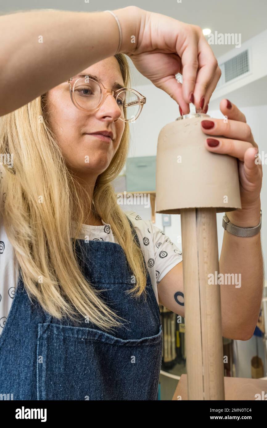 France, Alpes-Maritimes, Vallauris, ceramist Maureen Stengel-Guillot from the MSG Céramique workshop Stock Photo