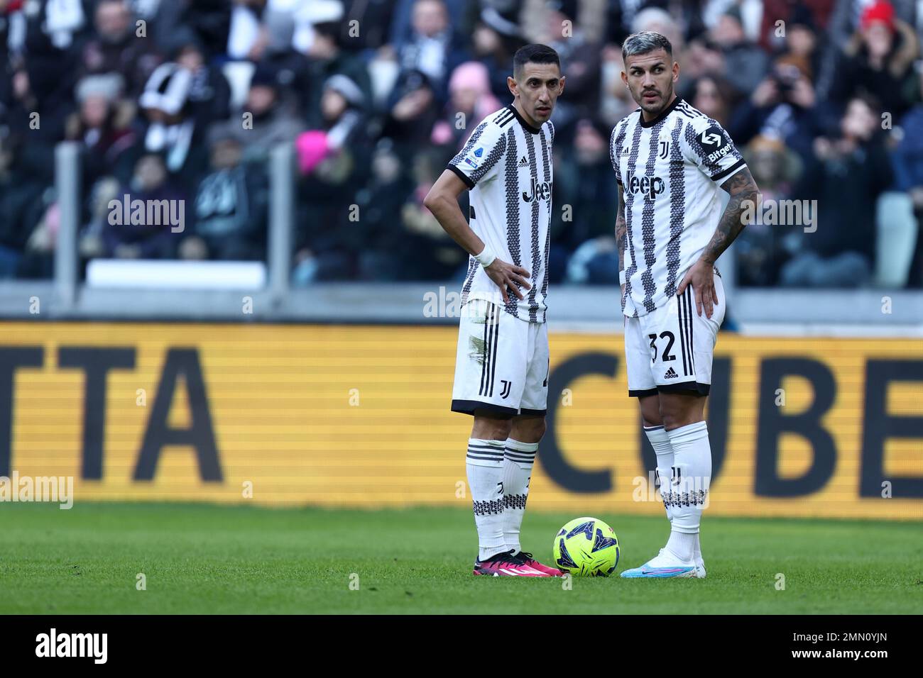 Torino, Italy. 29th Jan, 2023. Angel Di Maria of Juventus Fc (L) talk with Leando Paredes of Juventus Fc (R) during the Serie A football match beetween Juventus Fc and Ac Monza at Allianz Stadium on January 29, 2023 in Turin, Italy . Credit: Marco Canoniero/Alamy Live News Stock Photo
