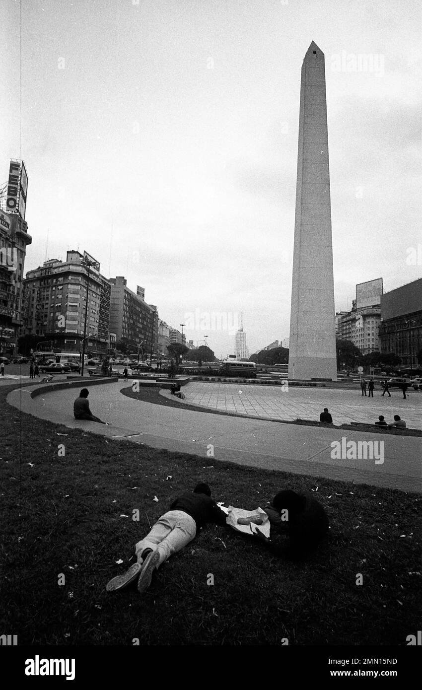 Plaza de la República, Obelisco, Buenos Aires, Argentina, circa 1970 Stock Photo