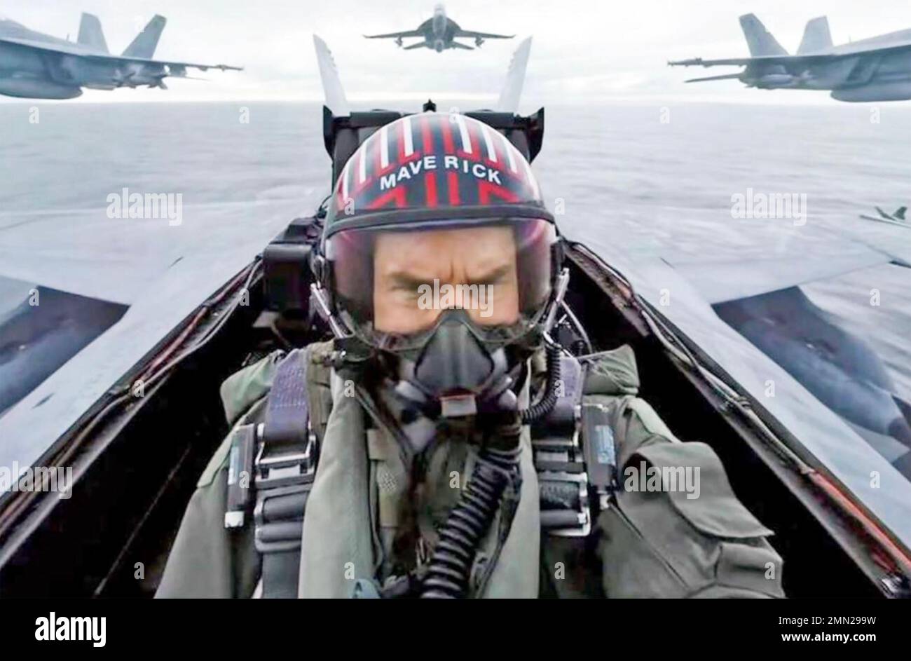 Top gun hi-res stock photography and images - Alamy