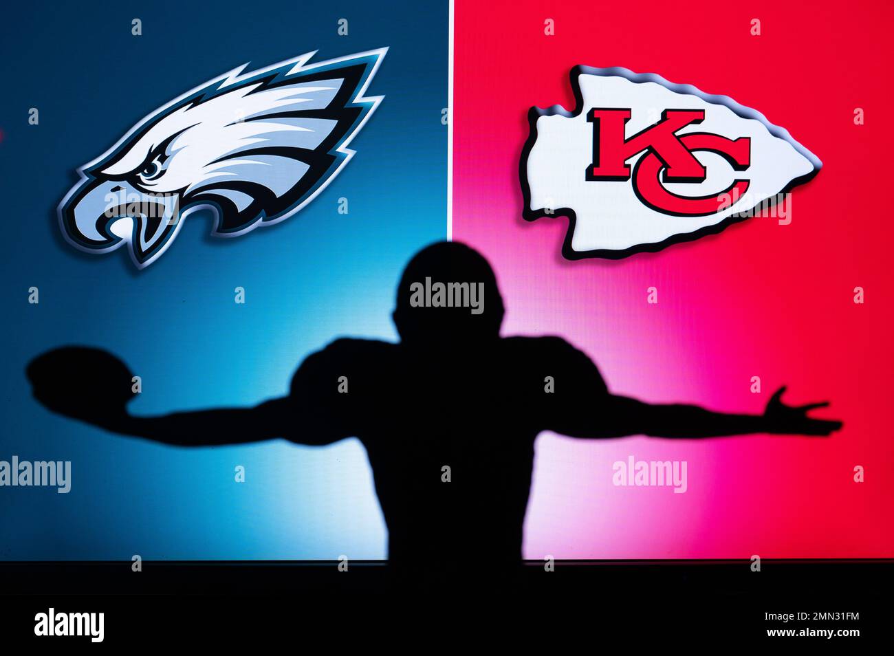 Eagles in the city hires stock photography and images Alamy