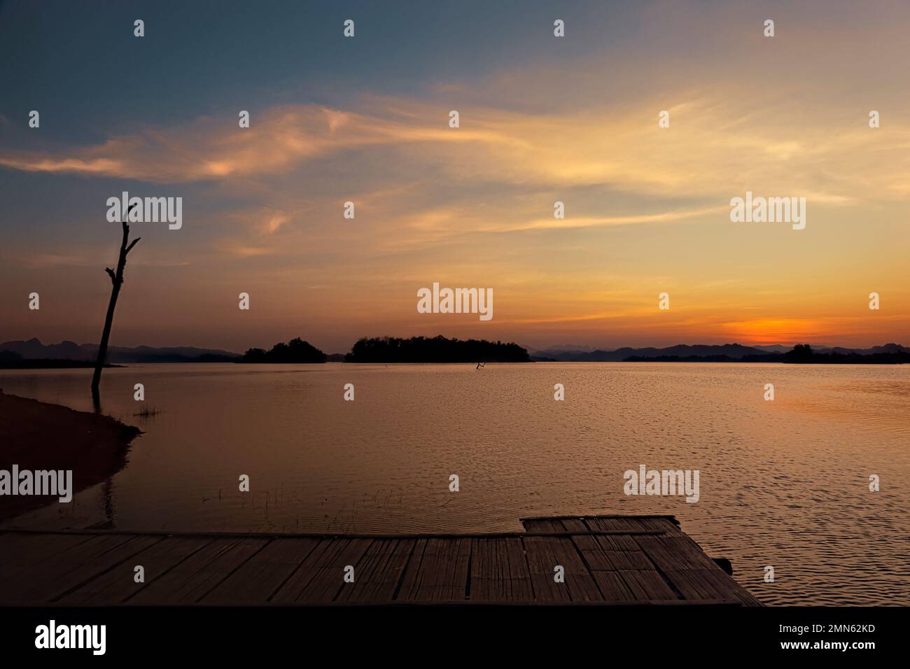 Sunset on Khao Laem Lake (Vajiralongkorn Dam), Khao Laem National Park, Kanchanaburi, Thailand Stock Photo
