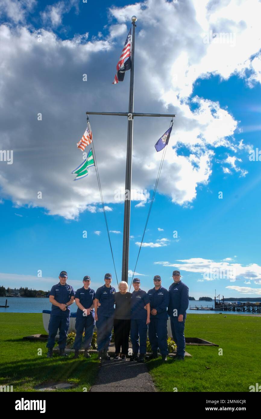 Members of Coast Guard Sector Northern New England pose with Florence Manchester Smith at Coast Guard Station Jonesport, in Jonesport, Maine, Thursday, Sept. 29, 2022. Smith enlisted in the Coast Guard in December 1943 as part of the SPARs, the all-female workforce that was mobilized during World War II. Stock Photo