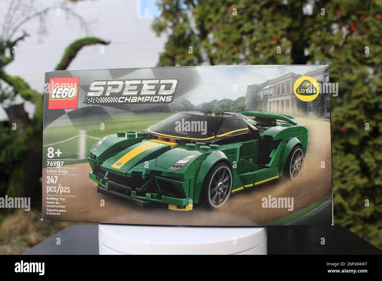 Speed champions lego hi-res stock photography and images - Alamy
