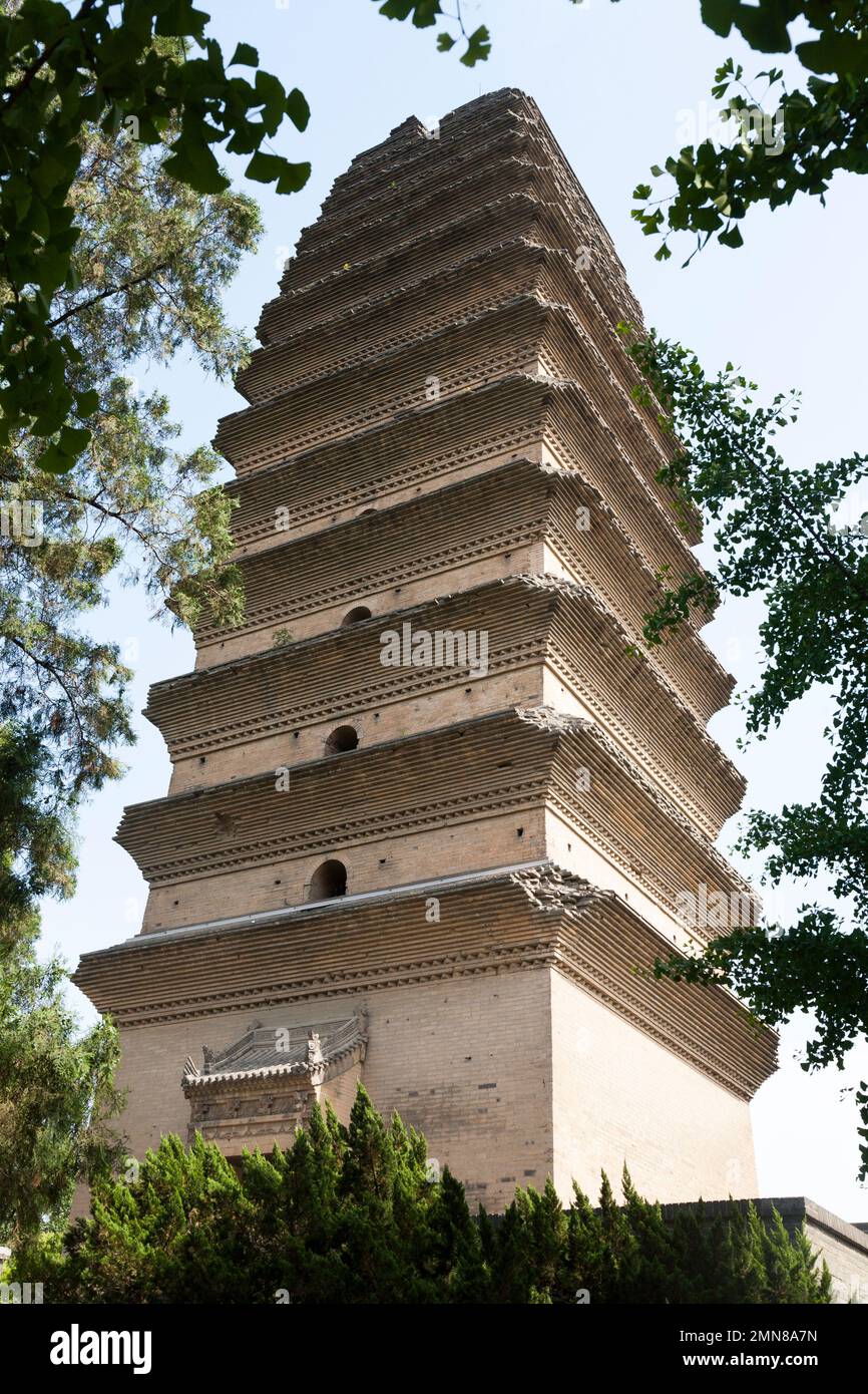 The Small Wild Goose Pagoda AKA Little Wild Goose Pagoda, situated in the Jianfu temple, with its earthquake damaged and time worn brickwork, Close to the Daci'en Temple grounds and park complex. Xian, PRC China. (125) Stock Photo