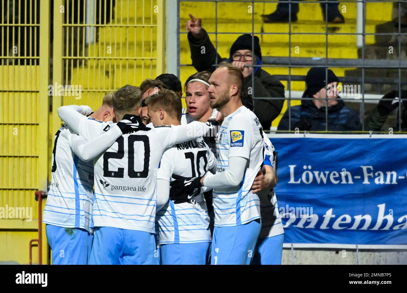 30 January 2023, Bavaria, Munich: Soccer: 3rd division, TSV 1860