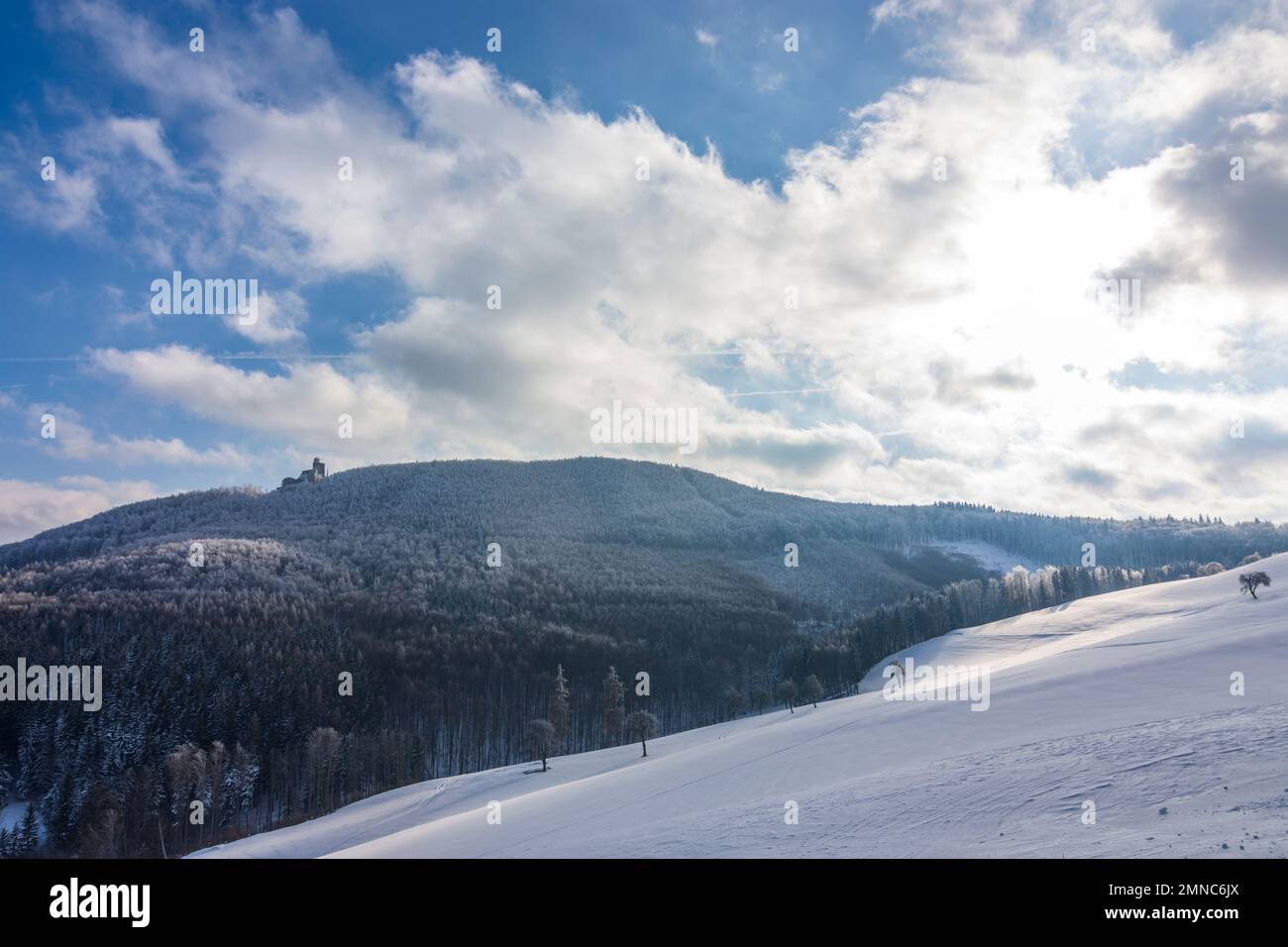 Kaumberg: Araburg Castle, snow in Mostviertel, Niederösterreich, Lower Austria, Austria Stock Photo