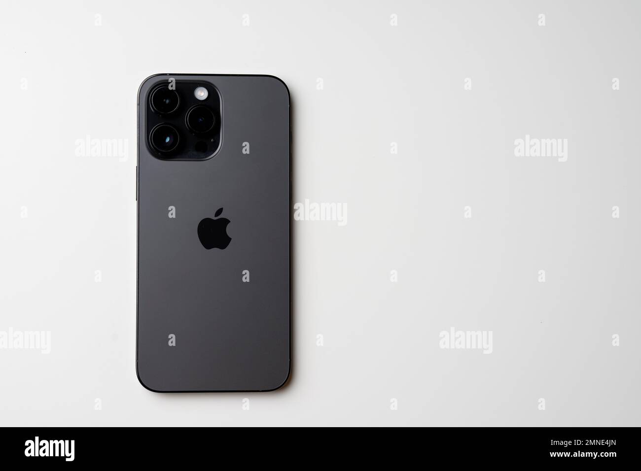 Apple iPhone 14 Pro Max, Space Black, smartphone with 3 cameras