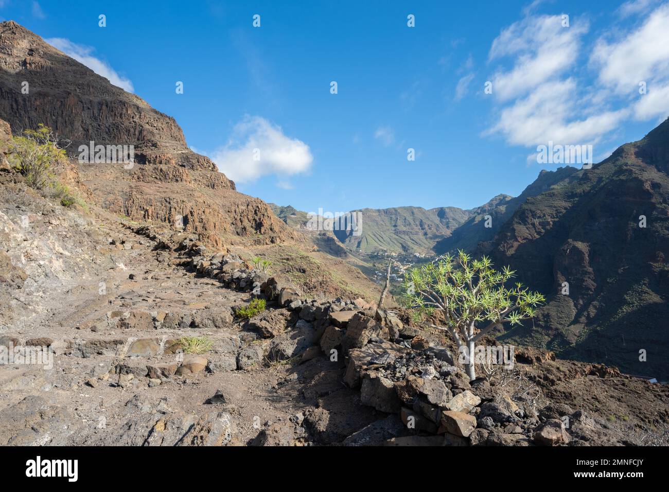 Camino la Merica hiking trail with view of El Guro, Valle Gran Rey…