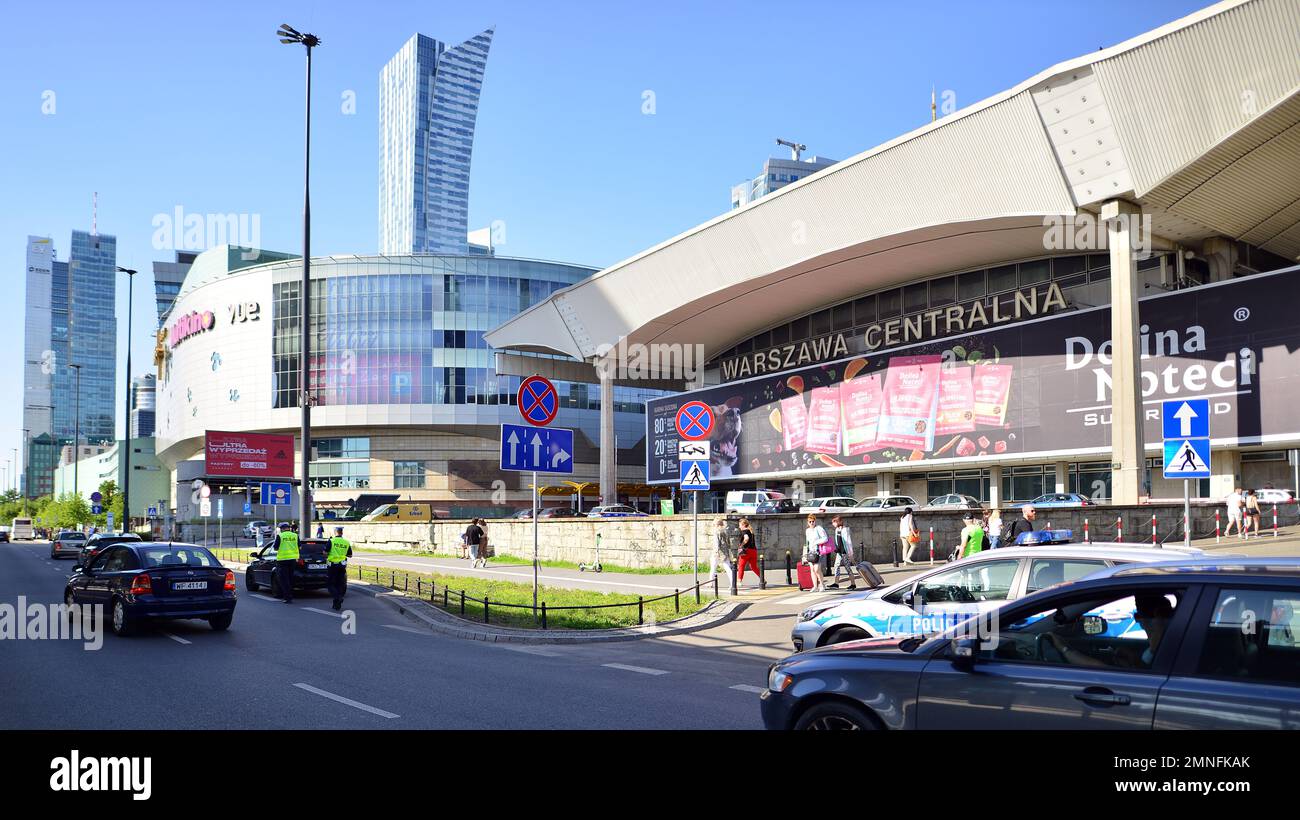 Warsaw, Poland. 18 June 2022. View of road  traffic on street in the city centre. Stock Photo