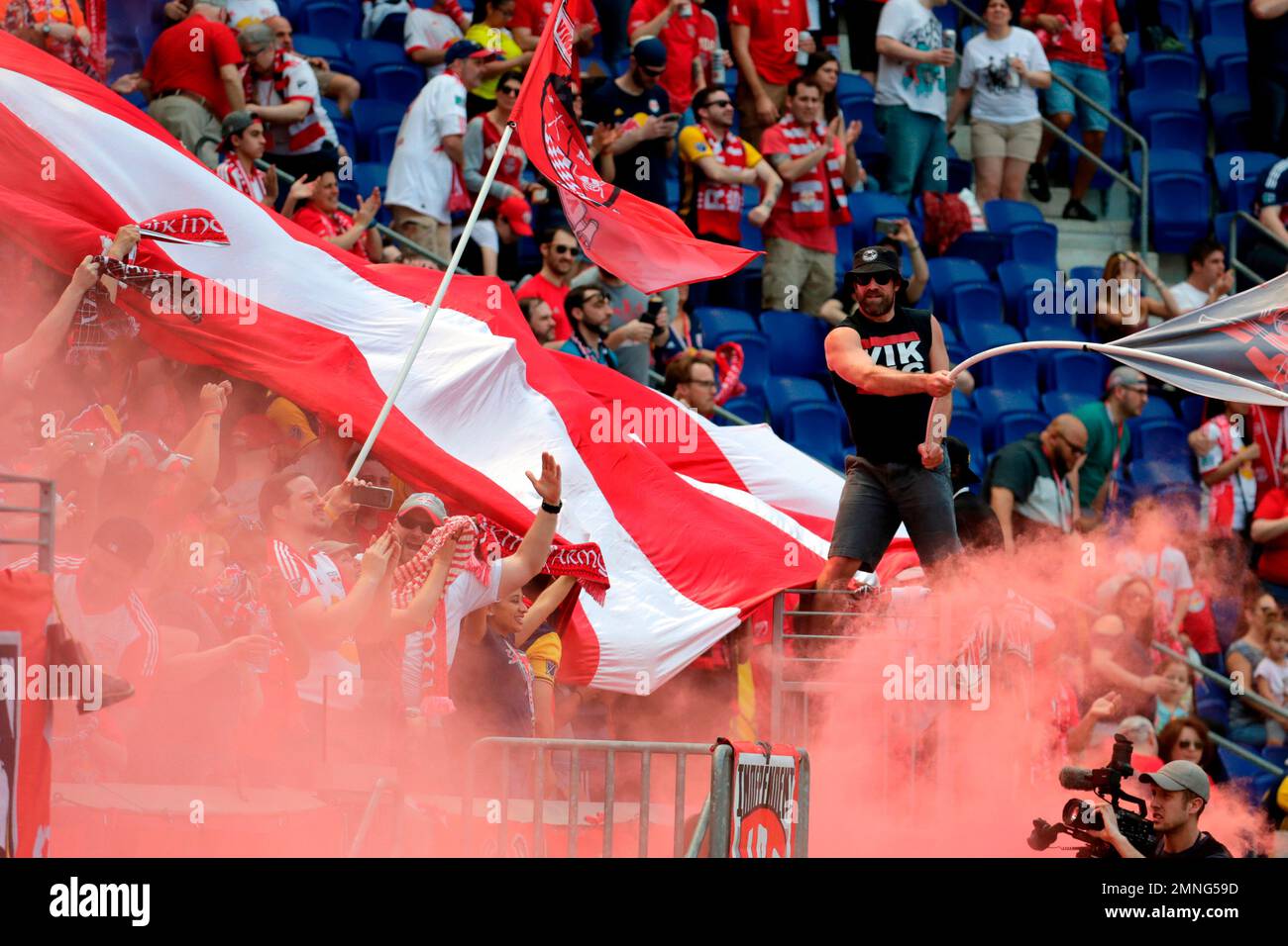 Montreal Impact fans cheer during the second half of a soccer match against  the New York Red Bulls, Saturday, April 14, 2018, in Harrison, N.J. (AP  Photo/Julio Cortez Stock Photo - Alamy