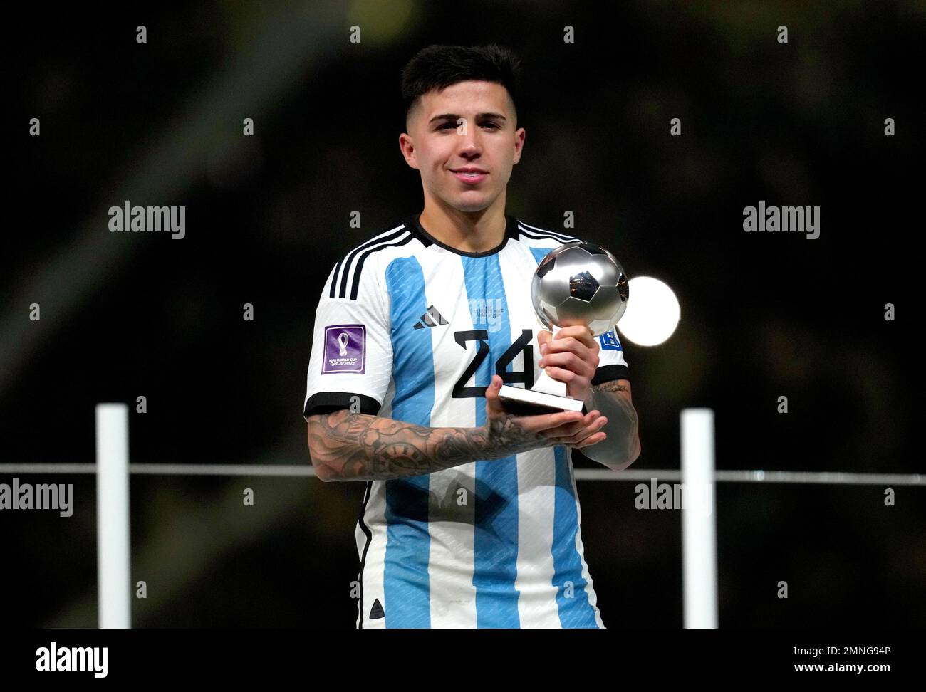 2022 SLベンフィカ (H) ユニフォーム エンソ・フェルナンデス