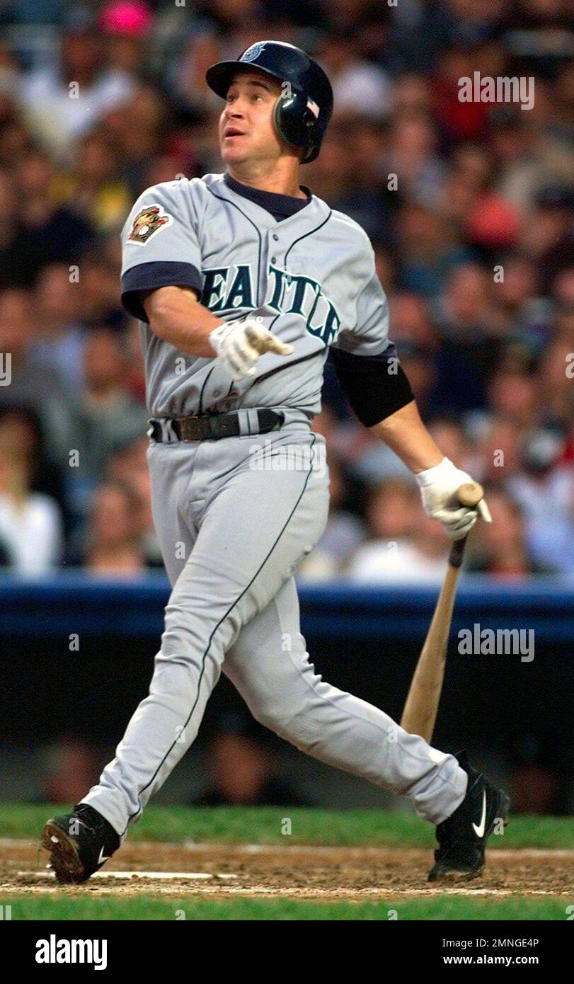 FILE - In this Oct. 20, 2001, file photo, Seattle Mariners