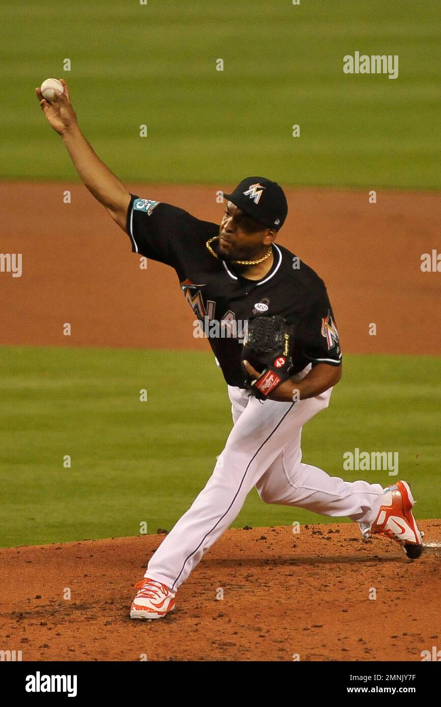 Miami Marlins' pitcher Odrisamer Despaigne throws in the first inning