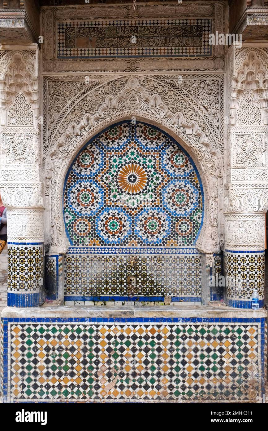Africa, Morocco, Traditional Moroccan tiled fountain in medina Stock Photo Alamy