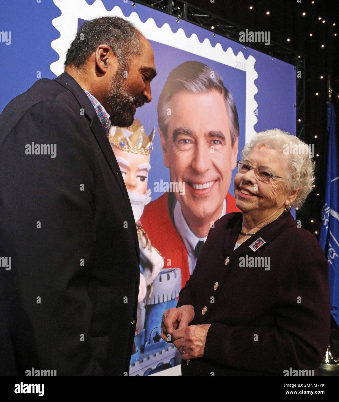 Fred Rogers wife, Mrs. Joanne Rogers, right, visits with Pittsburgh ...