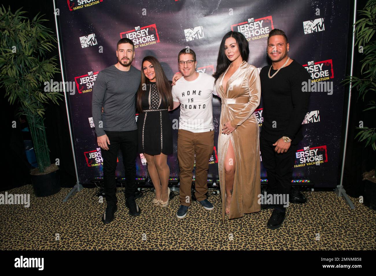 From Left Vinny Guadagnino Deena Nicole Cortese Jenni Jwoww Farley And Ronnie Ortiz Magro