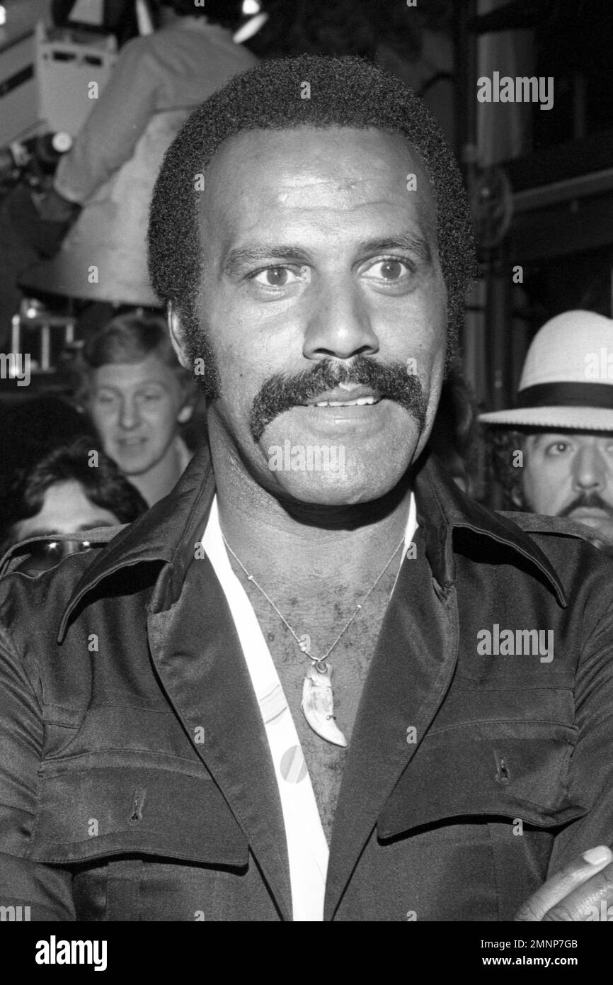 Fred Williamson at the Save Your Sports Telethon at KHJ TV Studios in