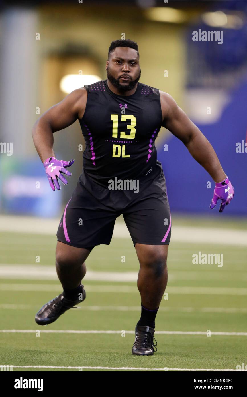 Florida State defensive lineman Derrick Nnadi runs a drill at the NFL  football scouting combine in Indianapolis, Sunday, March 4, 2018. (AP  Photo/Michael Conroy Stock Photo - Alamy