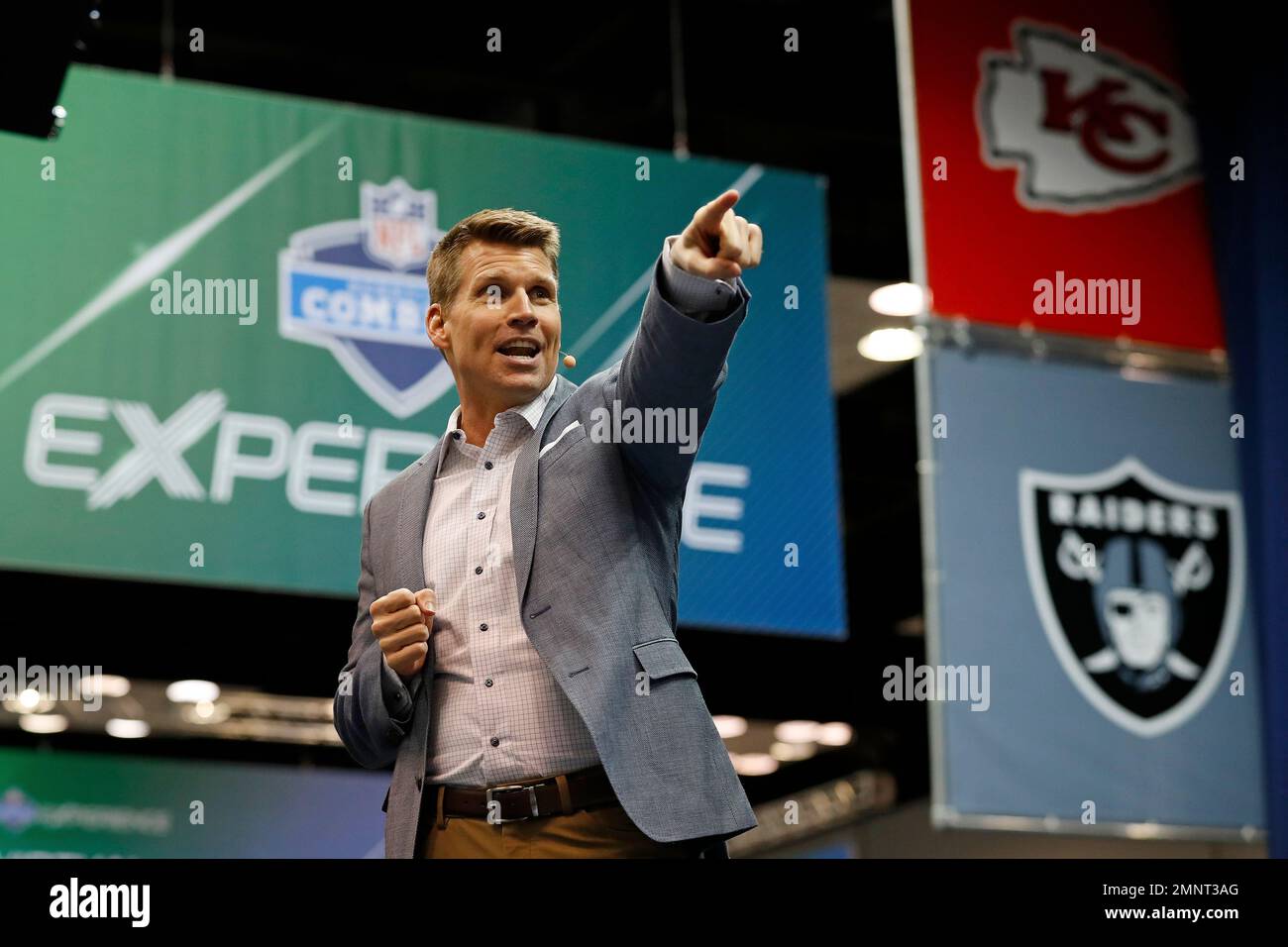 IMAGE DISTRIBUTED FOR NFL - Host Scott Hanson, left, speaks with Josh  McCowen, center left, quarterback with the New York Jets, Chad Pennington,  center right, former NFL quarterback, Jacoby Brissett, quarterback with