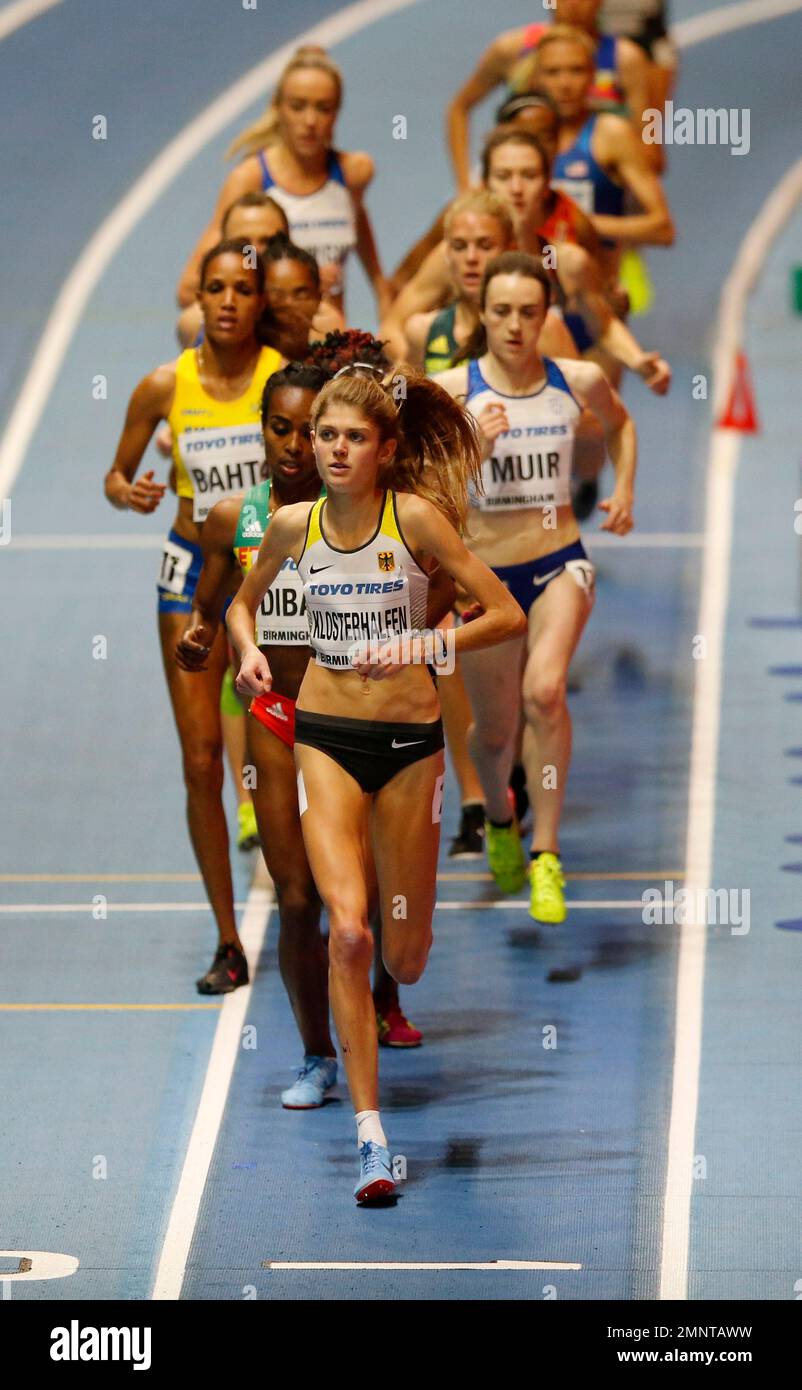Germany's Konstanze Klosterhalfen, center, leads the pack in the women ...