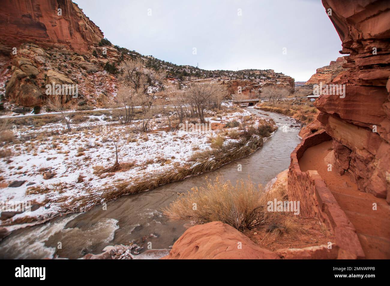 The trail to Hickman Natural Bridge in Utah's Capitol Reef National ...