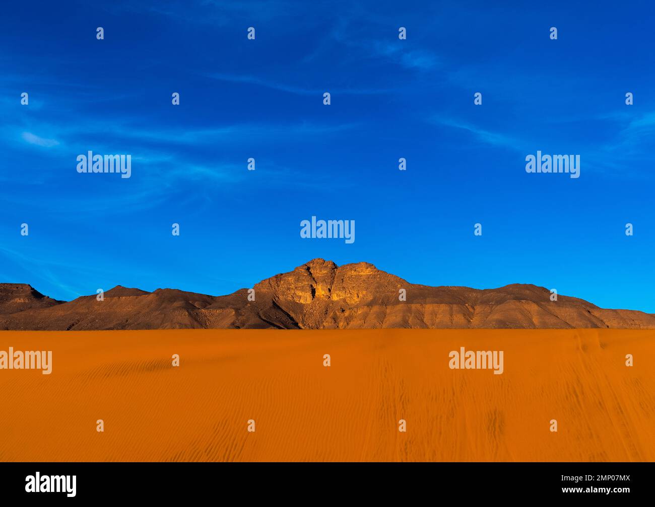 Sand dunes in the Sahara desert, Tassili N'Ajjer National Park, Tadrart ...