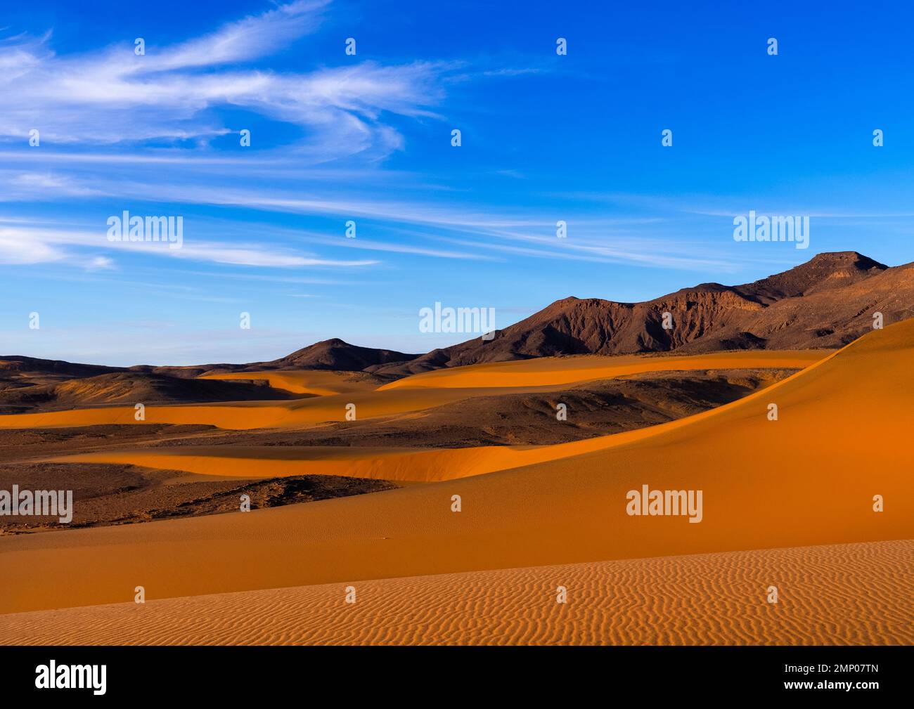Sand dunes in the Sahara desert, Tassili N'Ajjer National Park, Tadrart ...