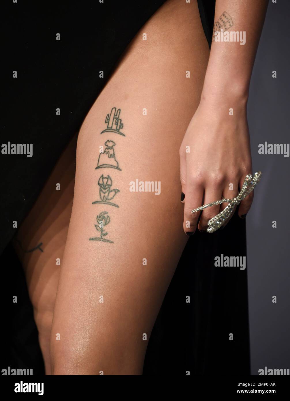 Kaia and Presley Gerber Debut Sibling Tattoos, image size:1006x1390