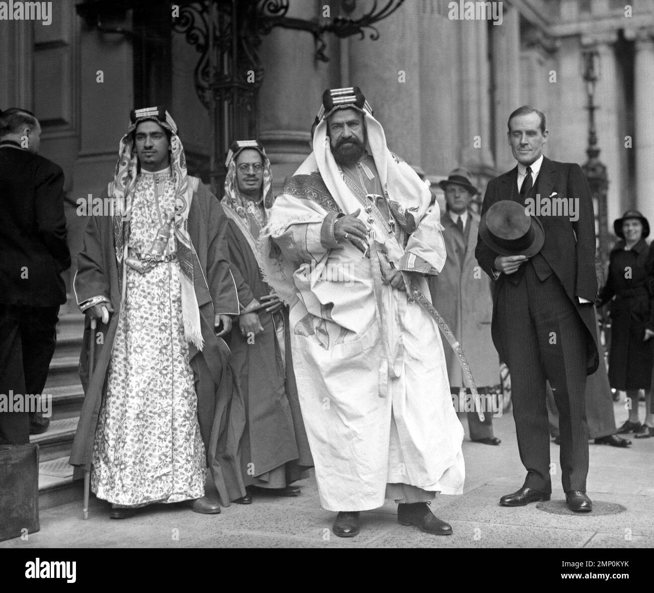 Sheikh Hamad bin Isa Al Khalifa leaving Hyde Park hotel on June 15 ...