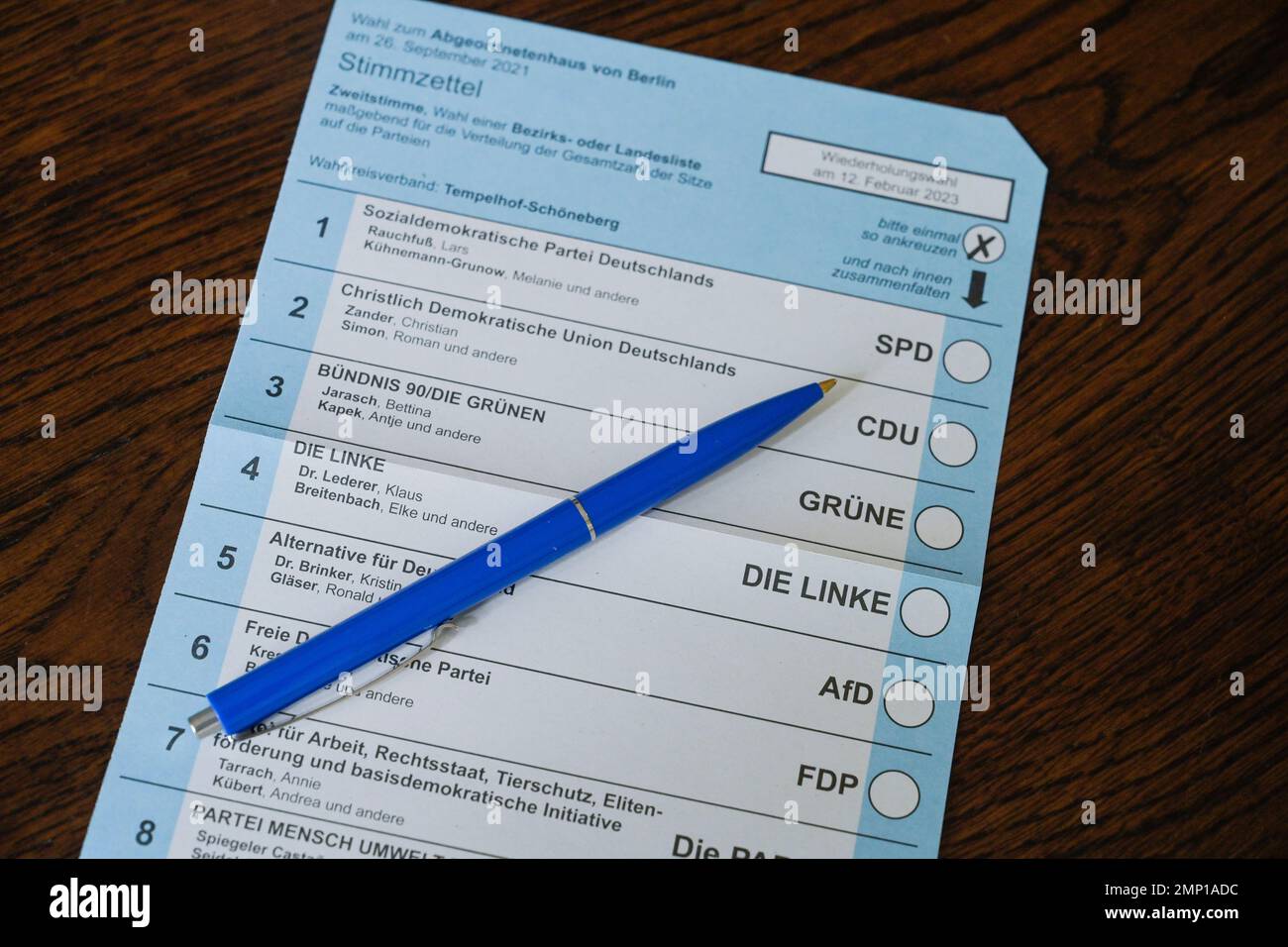 Stimmzettel für die Zweitstimme, Wahlunterlagen zur Berliner Wiederholungswahl am 12.02.2023, Berlin, Deutschland Stock Photo