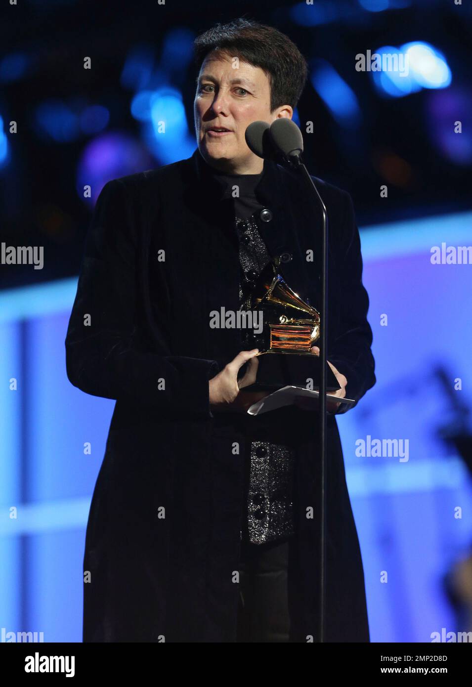 Jennifer Higdon accepts the best contemporary classical composition