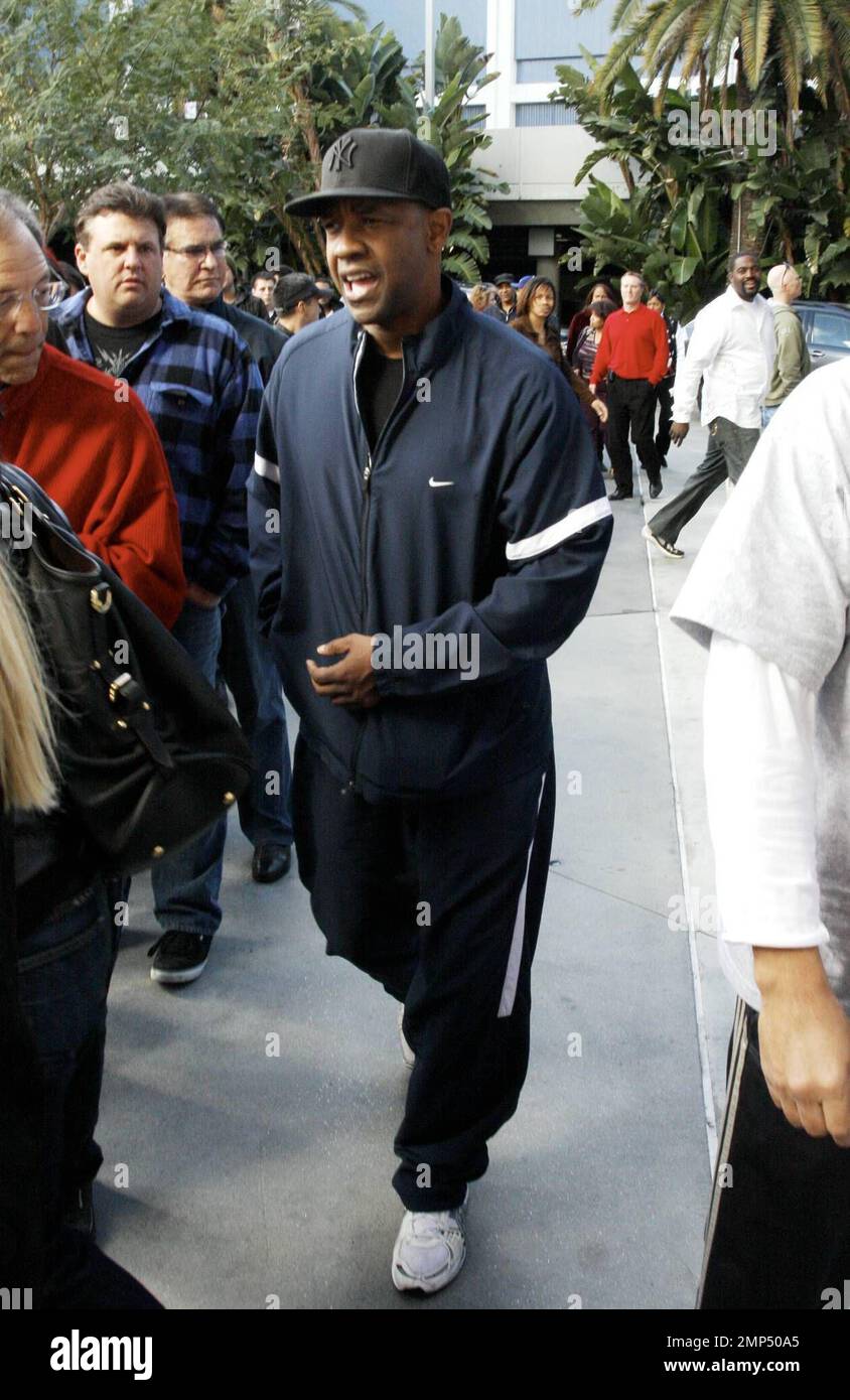 Denzel Washington arrives at the Staples Center for the Los