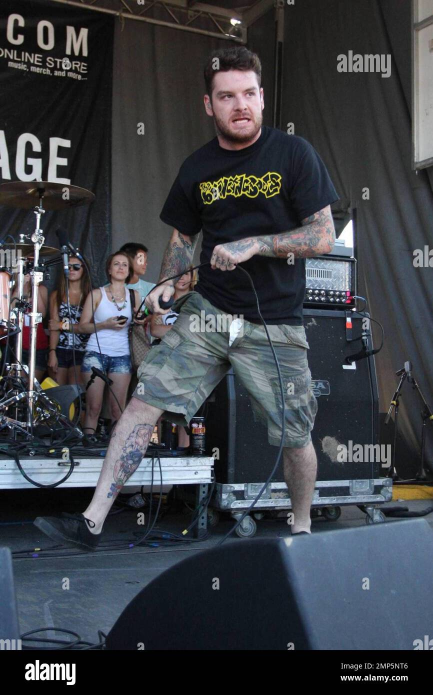 MAVRIXONLINE.COM - DAILY MAIL ONLINE OUT - Senses Fail performs at Vans Warped Tour 2009 at the Home Depot Center. Los Angeles, CA. 09/23/2009. Fees must be agreed for image use.  Byline, credit, TV usage, web usage or linkback must read MAVRIXONLINE.COM.  Failure to byline correctly will incur double the agreed fee.  Tel: 305 542 9275 or 954 698 6777. Stock Photo