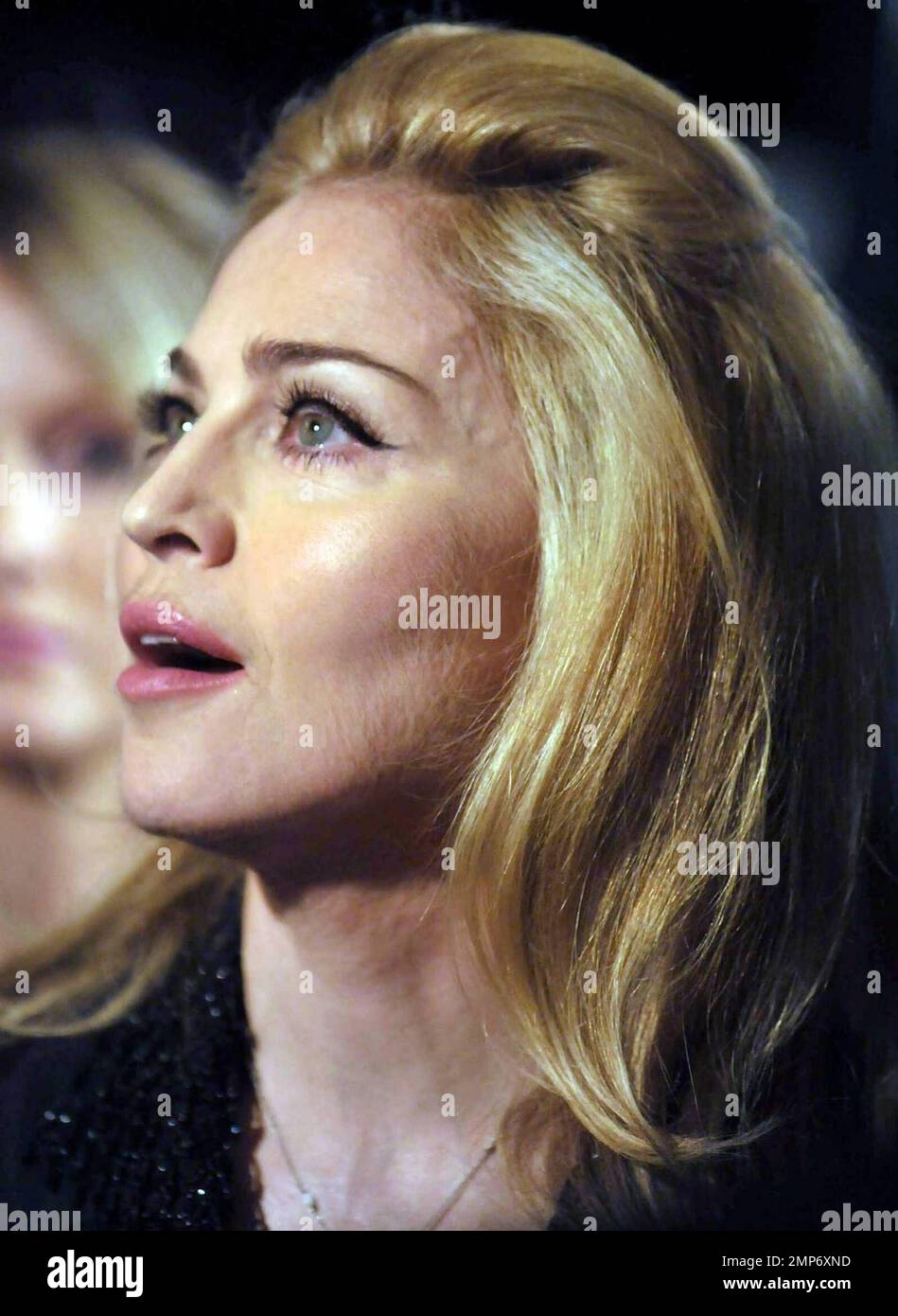 Madonna 2009 hi-res stock photography and images - Alamy