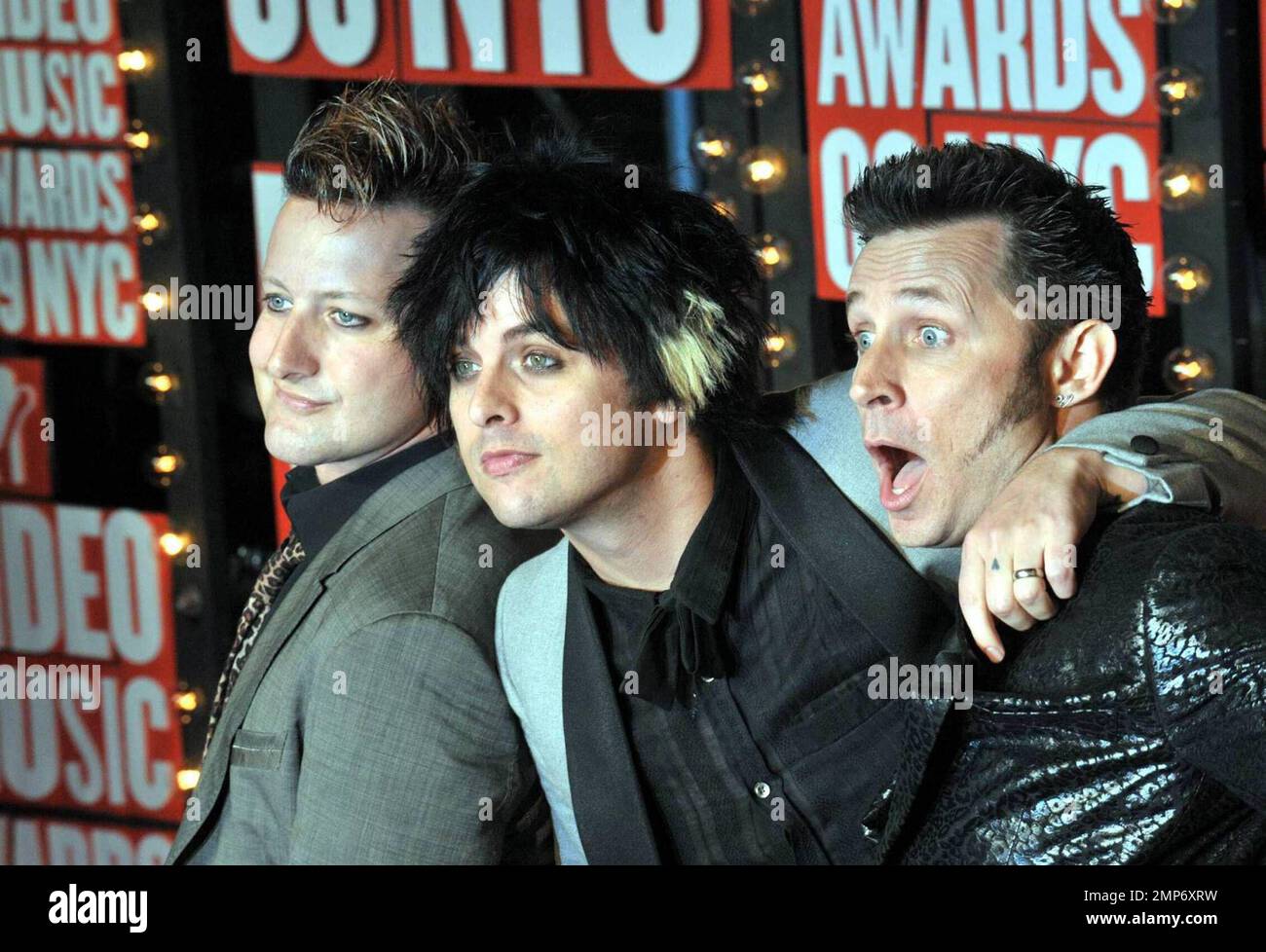 Green Day attends the 26th Annual MTV Video Music Awards 2009 in New(00)