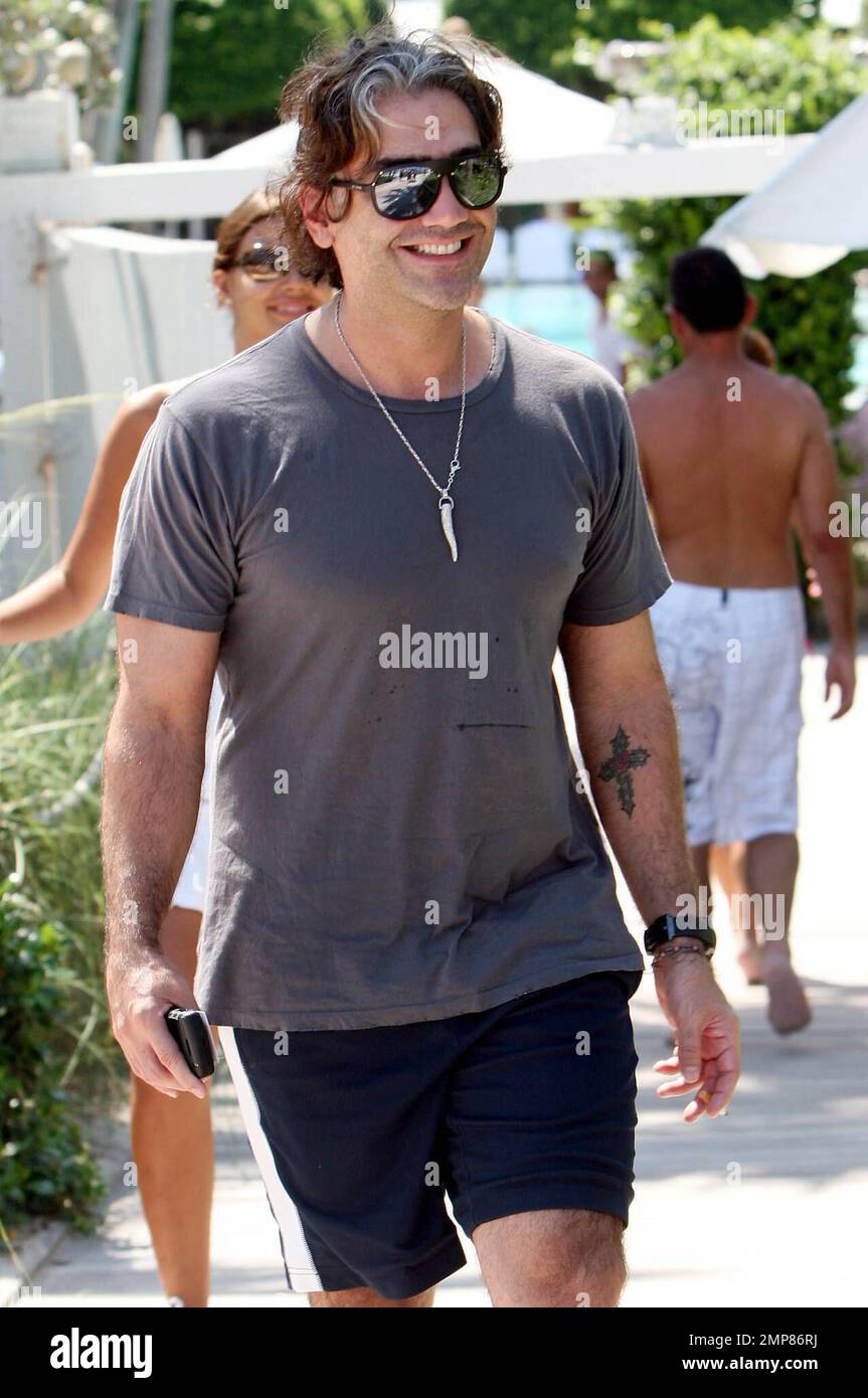 Alejandro Fernandez poses for photos outside his luxury Miami Beach ...
