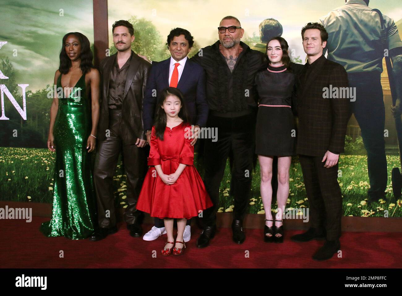 New York, NY, USA. 30th Jan, 2023. Ashwin Rajan, Nikki Amuka-Bird, M. Night Shyamalan, Ben Aldridge, Kristen Cui, Dave Bautista, Abby Quinn and Jonathan Groff at the NY premiere of Knock At The Cabin at Jazz at Lincoln CenterÕs Frederick P. Rose Hall in New York City on January 30, 2023. Credit: Rw/Media Punch/Alamy Live News Stock Photo