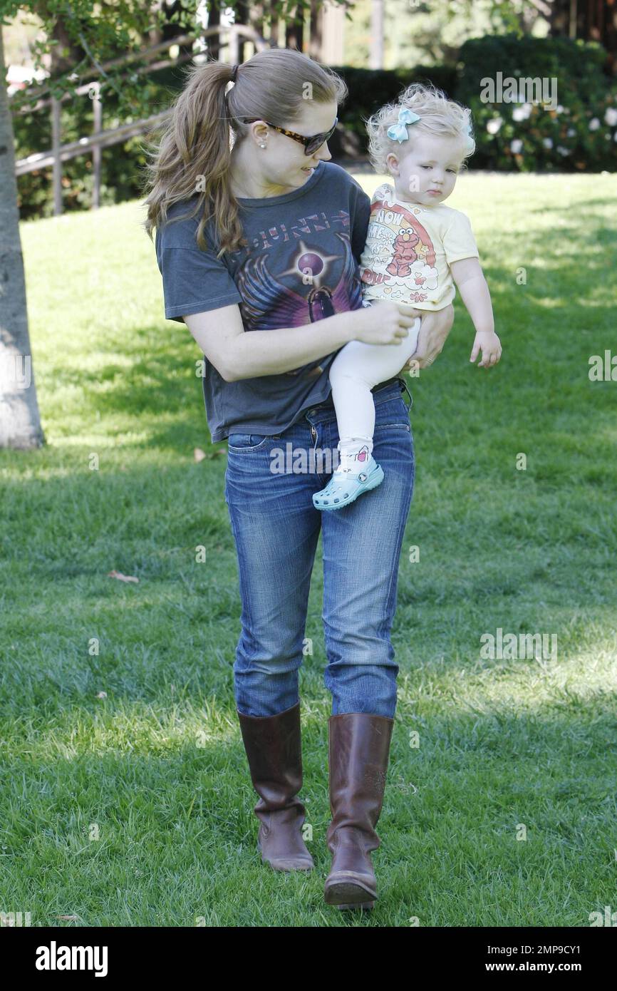 American actress and singer Amy Adams and long time fiance Darren Le Gallo spend a family day together as they take adorable daughter Aviana Olea to the park in Beverly Hills.  Los Angeles, CA. 10th October 2011. Stock Photo