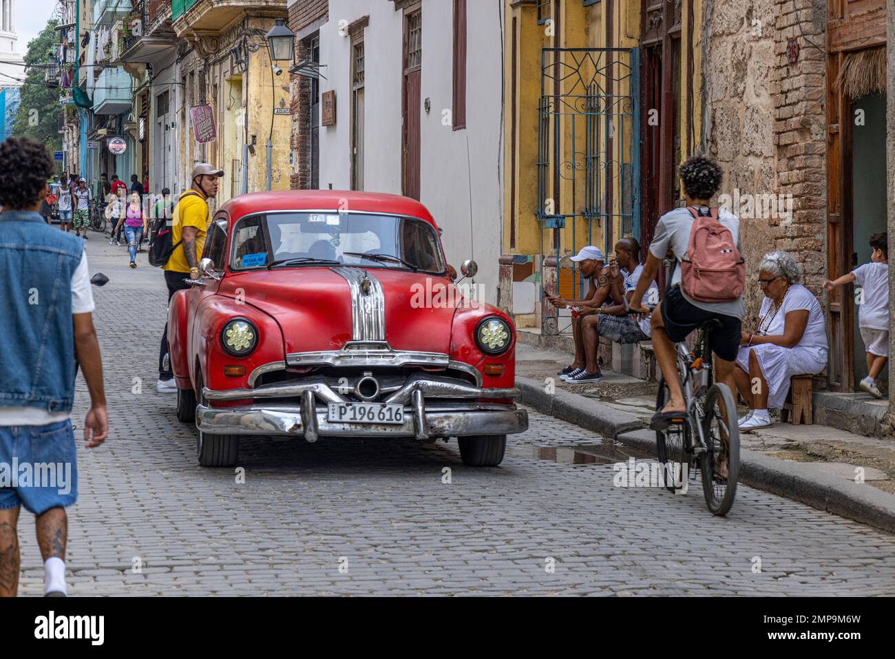 Old American car in street, Old Havana, Havana, Cuba Stock Photo