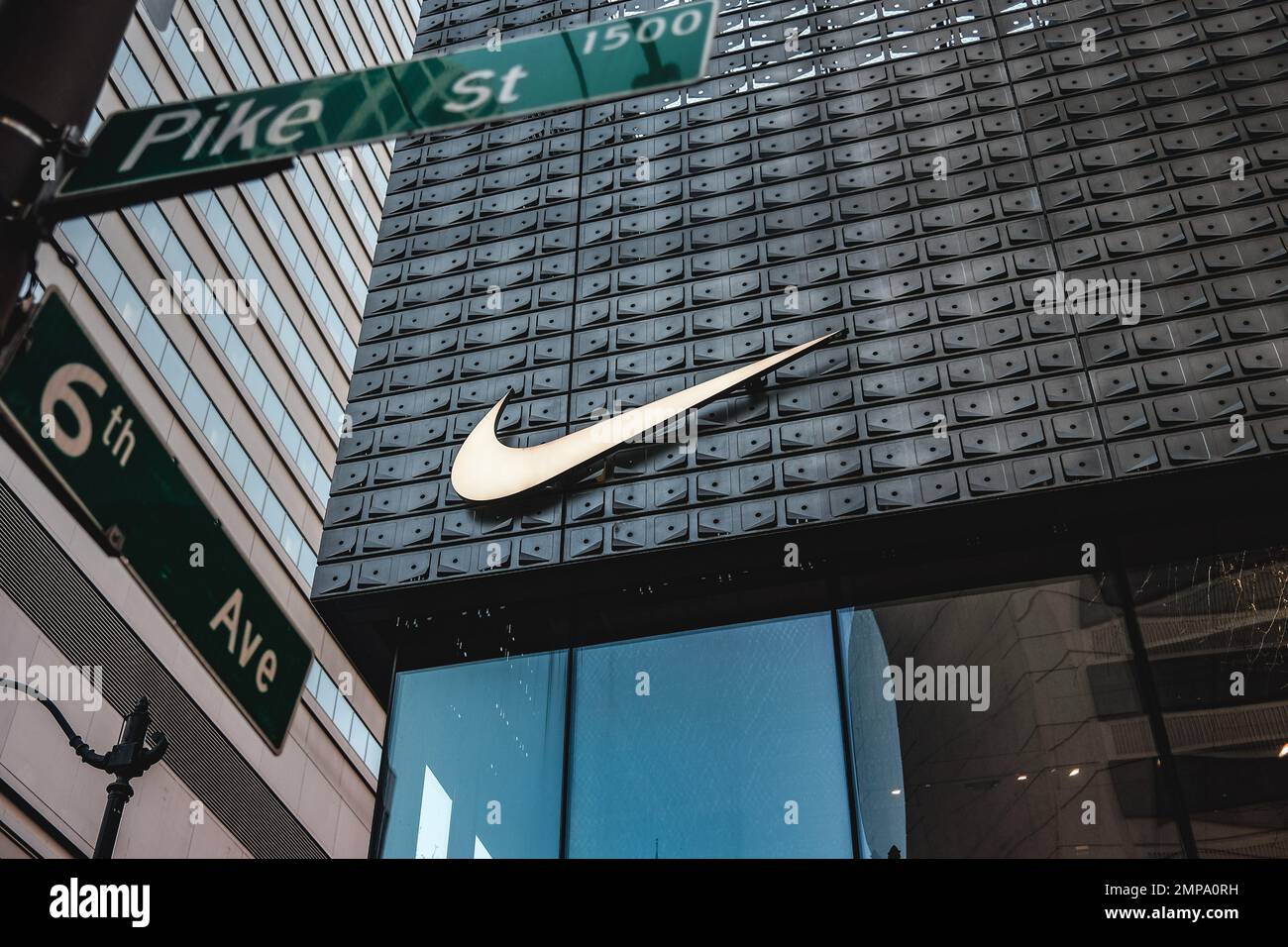 Nike outlet the pike best sale