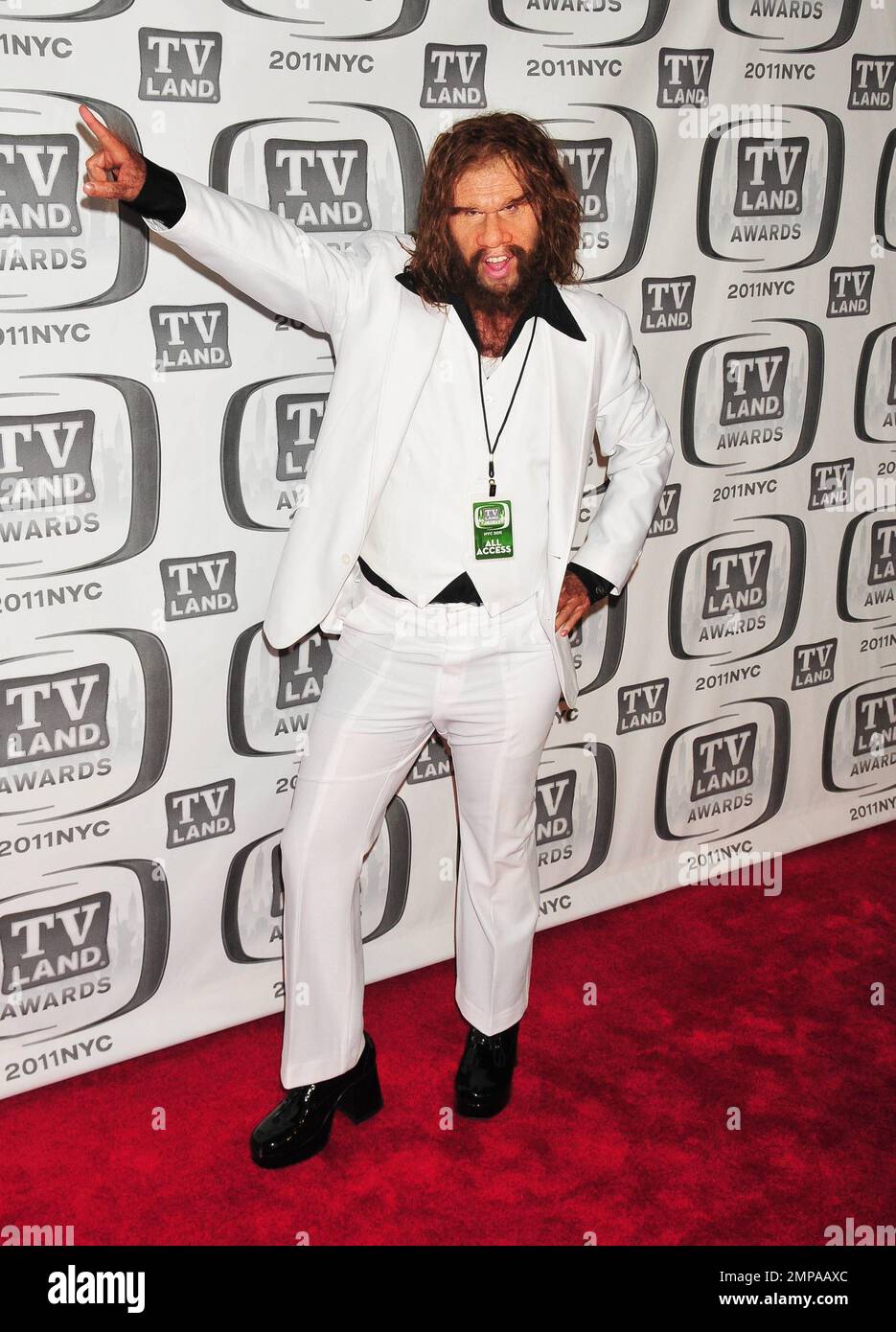 GEICO Caveman poses on the red carpet at the 9th Annual TV Land Awards GEICO Caveman poses on the red carpet at the 9th Annual TV Land Awards