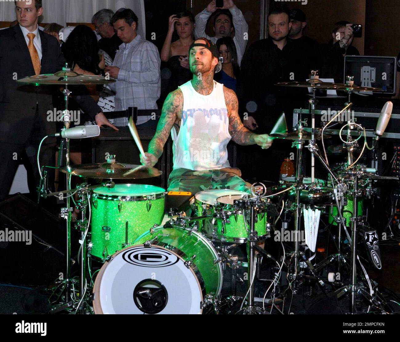 travis-barker-drums-hi-res-stock-photography-and-images-alamy