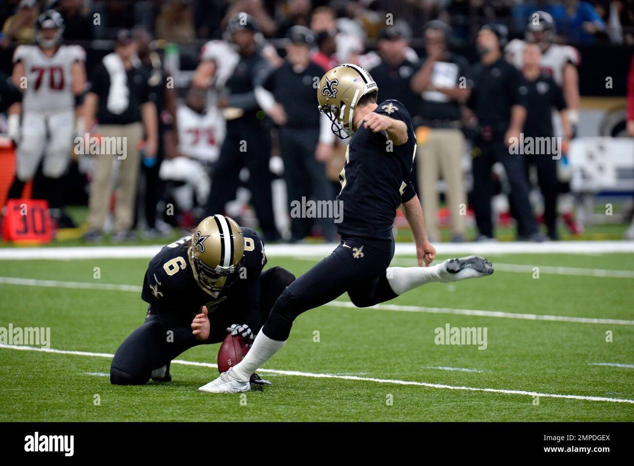 New Orleans Saints kicker Wil Lutz (3) kicks a field goal as Thomas