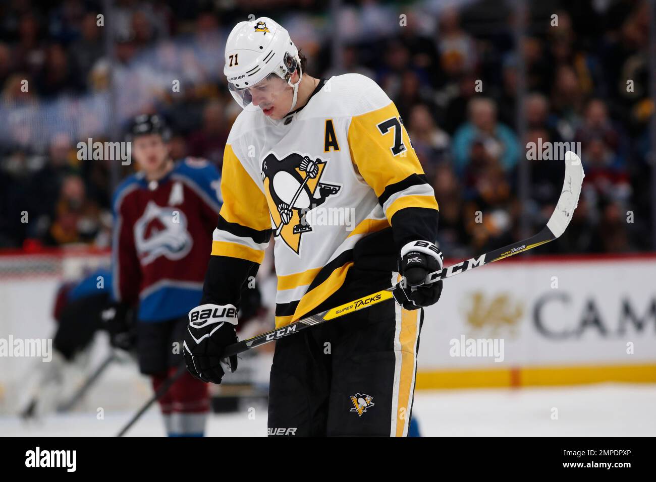 Pittsburgh Penguins center Evgeni Malkin (71) in the third period of an