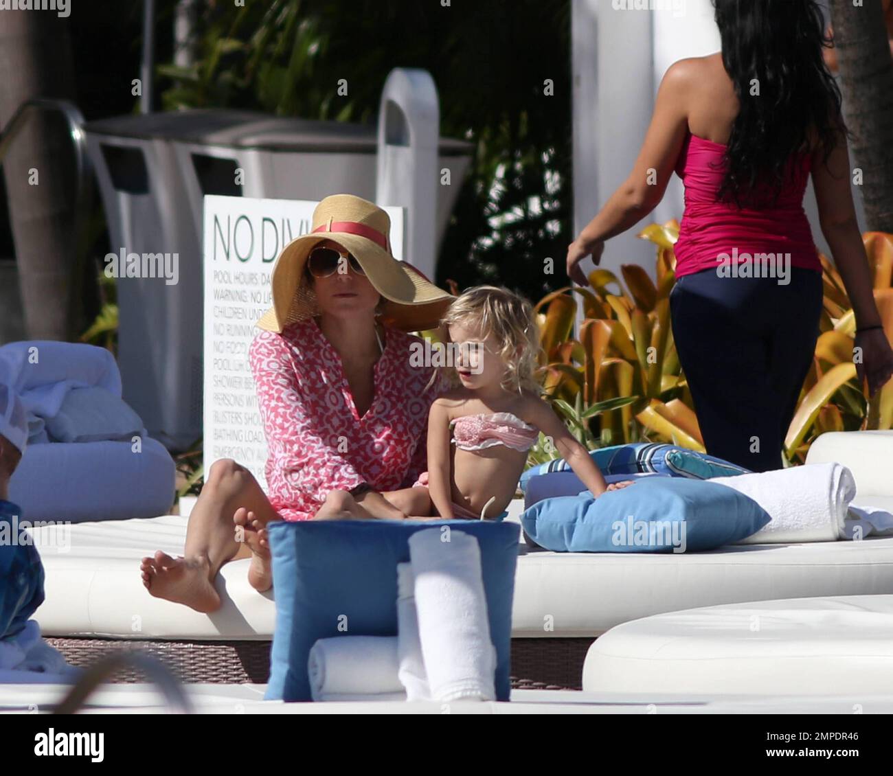 Frankel Pool Bethenny Frankel was seen spending the day poolside in Miami Beach with ...