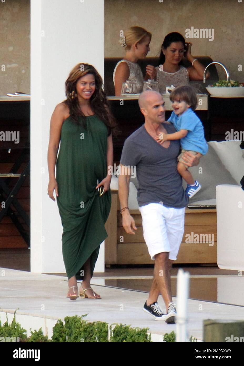 Beyonce talk show hi-res stock photography and images - Alamy